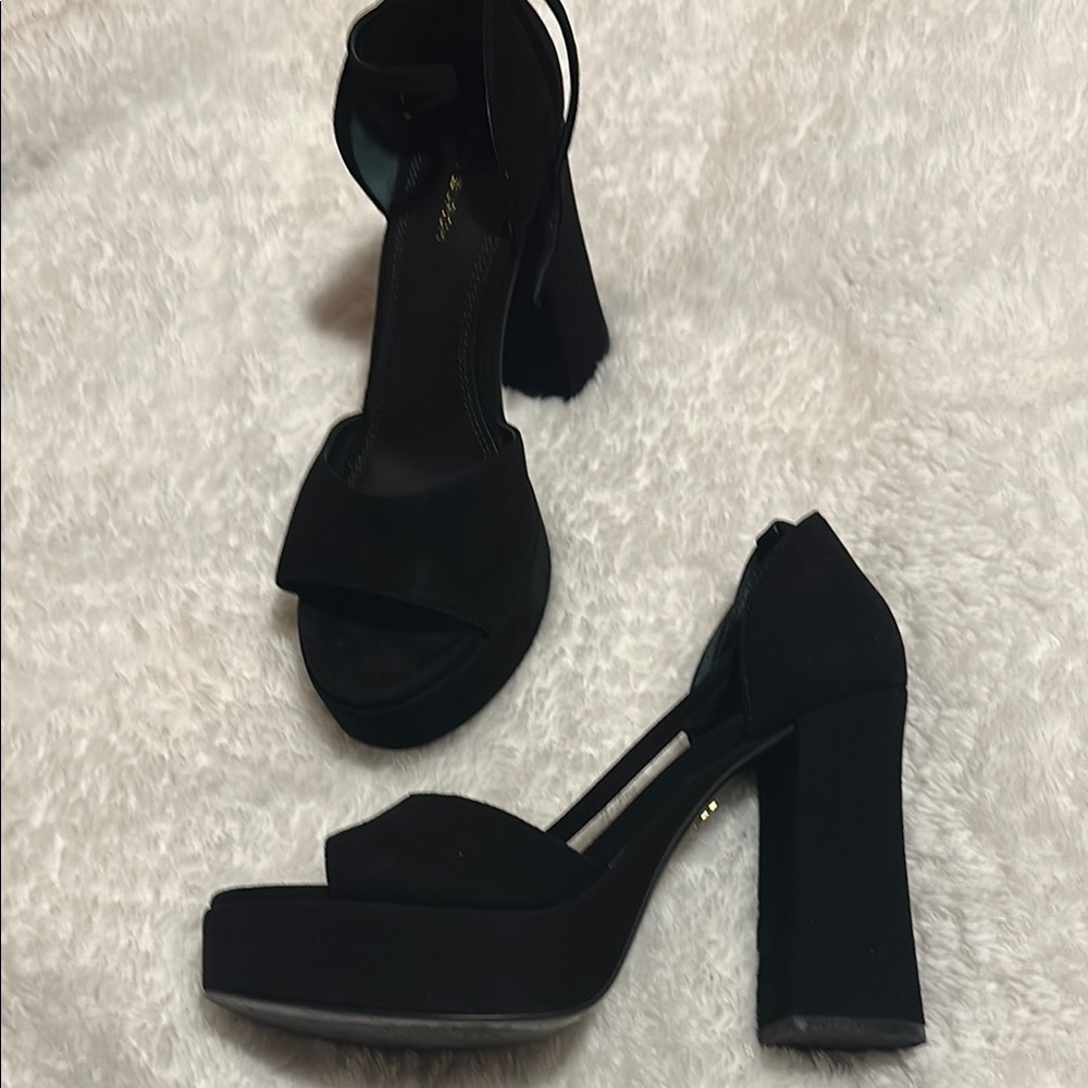Elegant Black Platform Heels